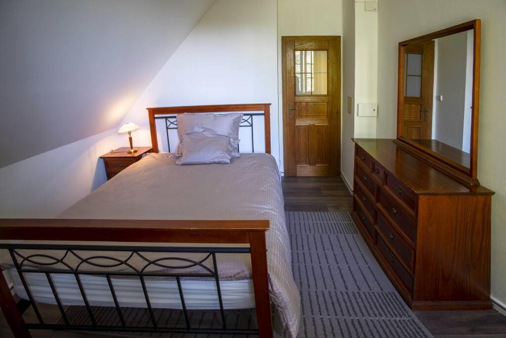 7 Bedroom Secluded Villa Close To Prague Ricany  Luaran gambar