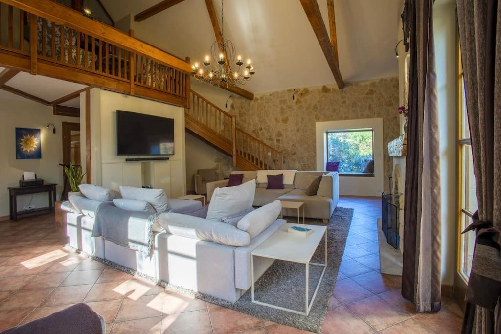7 Bedroom Secluded Villa Close To Prague Ricany  Luaran gambar